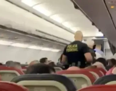 Passageiro é retirado de voo pela Polícia Federal