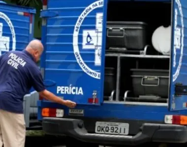 Jovens foram buscar medicamento em casa