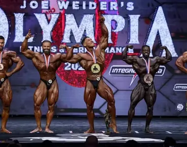 Brasileiro Ramon Dino é campeão da Classic Physique no Olympia 2025