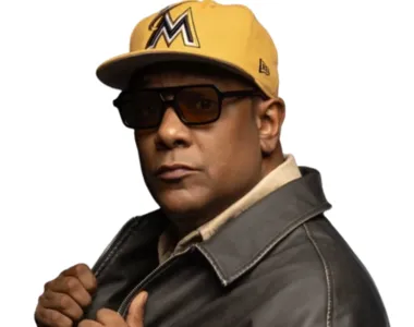 Boletim médico desta quarta (26) detalhou estado de saúde do cantor