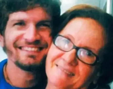 Cantor Saulo Fernandes e sua mãe, Estela Fernandes