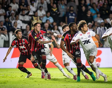Vitória venceu o Santos, fora de casa, por 1 a 0