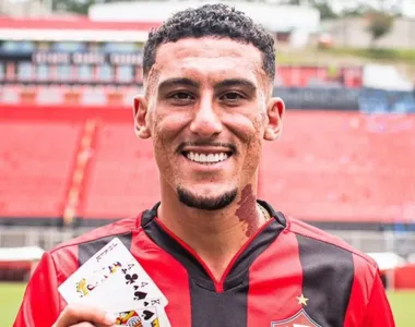 Gabriel Baralhas, volante do Vitória