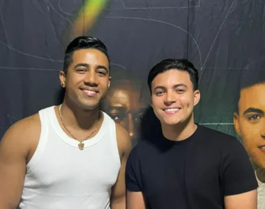 Lukas Barreto e Júnior Costa, vocalistas do Asas Livres