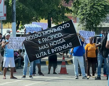 Manifestantes cobram manutenção da tarifa social em protesto no Ferry-Boat