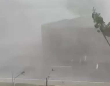 Chuva de granizo em Itambé, no sudoeste da Bahia