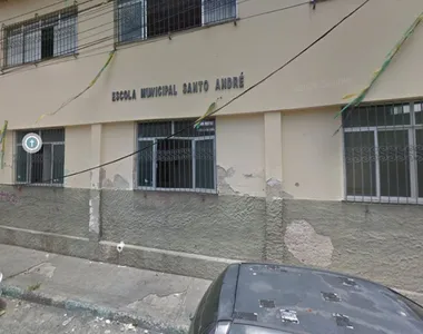 Cerca de 10 escolas tiveram as atividades suspensas