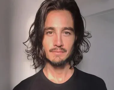 Cantor precisou passar por diversoss procedimentos