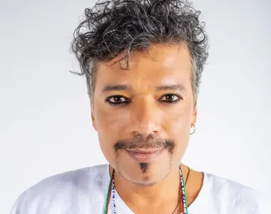 Cantor e compositor baiano Tito Bahiense