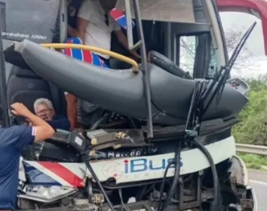 Ônibus leveva 45 torcedores do Fortaleza