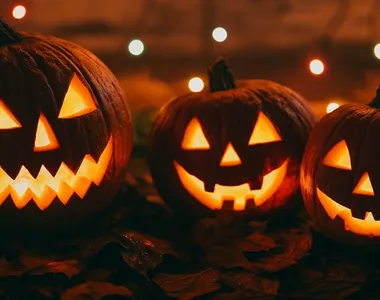 A data inspira o uso de acessórios, encenações e experiências fora da rotina