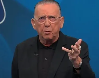 Galvão Bueno foi internado nesta quinta-feira (25)