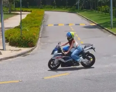 Juliette ganhou moto avaliada em R$ 140 mil