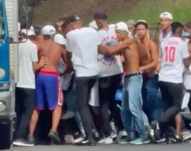 Selvageria foi registrada por pessoas que passavam pelo local