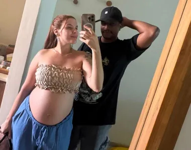 Chegada de Zaya foi celebrada pelos pais na 'net'