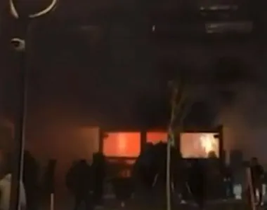 Explosão em réveillon mata dezenas na Suíça