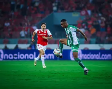 Caíque, novo volante do Vitória