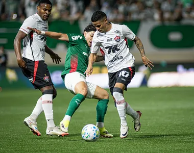 Vitória foi amassado pelo Palmeiras