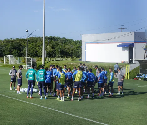 Imagem ilustrativa da imagem Bahia define rumo para jogadores fora dos planos de Rogério Ceni