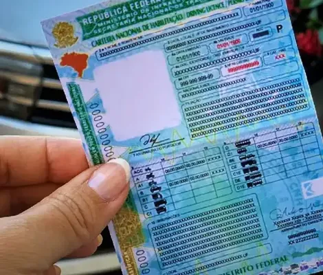 Imagem ilustrativa da imagem Boa conduta no trânsito garante renovação gratuita de CNH para baianos