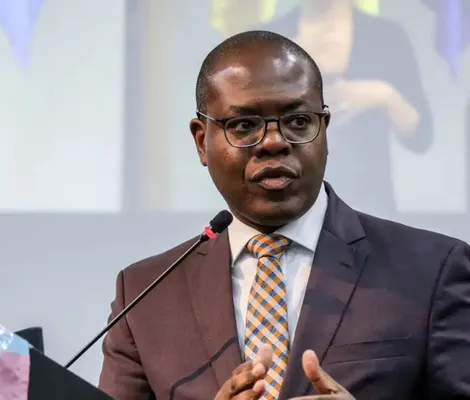 Imagem ilustrativa da imagem Silvio Almeida é indiciado pela PF após denúncias de assédio sexual