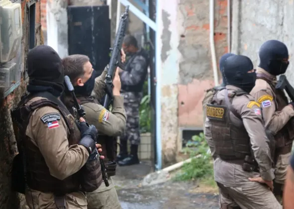 Imagem ilustrativa da imagem Ataques contra policiais botam pressão no Nordeste de Amaralina