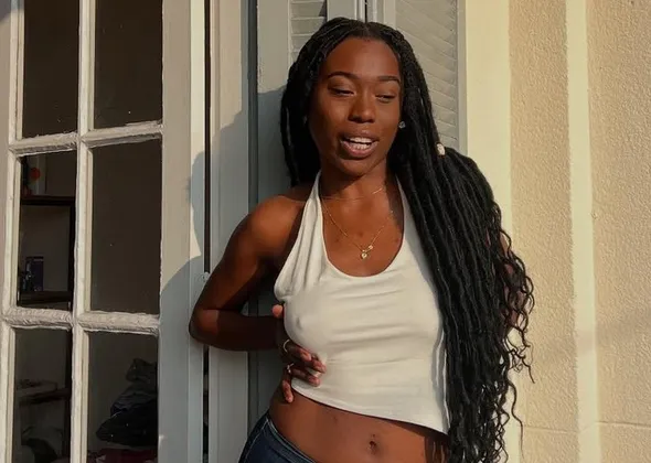 Imagem ilustrativa da imagem Saiba quem é a influencer que detonou Salvador: "Odiei estar aqui"