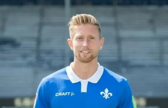 Imagem ilustrativa da imagem Jogador de futebol morre durante férias em estação de esqui