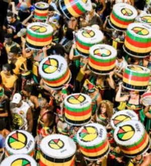 Imagem ilustrativa da imagem "Nossa luta este ano será pelo Dia do Samba Reggae", revela Lídice