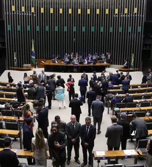 Imagem ilustrativa da imagem Agora vai! Deputados aprovam PEC da Segurança Pública