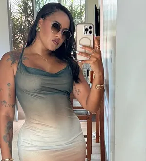 Imagem ilustrativa da imagem Blogueira é suspeita de desviar R$ 2,5 milhões em clube de Salvador