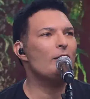 Imagem ilustrativa da imagem Cantor do Art Popular tem prisão decretada; saiba o motivo