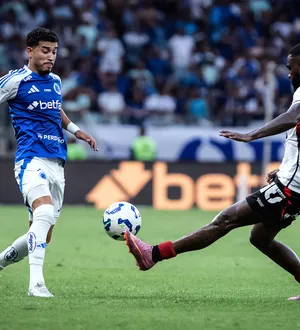 Imagem ilustrativa da imagem Cruzeiro x Vitória: saiba onde assistir, prováveis escalações e mais