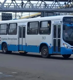 Imagem ilustrativa da imagem Discussão entre passageira e rodoviário termina em facada na RMS