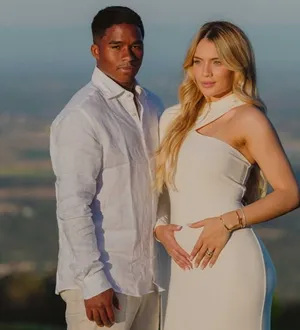 Imagem ilustrativa da imagem Endrick e Gabriely anunciam gravidez: "Nosso amor em forma de vida"