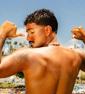 Imagem ilustrativa da imagem Ex-BBB baiano Lucas Pizane homogenia Bell Marques em novo EP