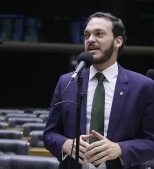 Imagem ilustrativa da imagem Ex-deputado é alvo de operação por suposta ligação com criminosos