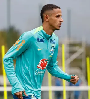 Imagem ilustrativa da imagem Ex-Seleção afirma que levaria Luciano Juba para a Copa do Mundo