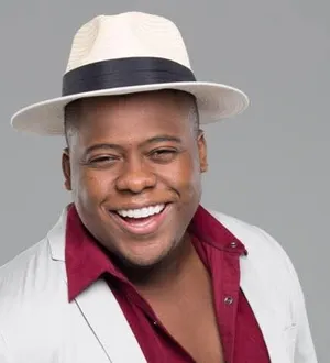 Imagem ilustrativa da imagem Filipe Escandurras grava audiovisual cantando pagode e samba gospel