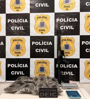 Imagem ilustrativa da imagem Fuzil capaz de brocar blindagem é apreendido perto da Ceasa