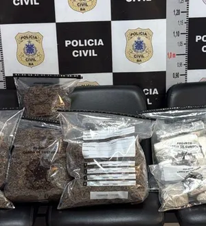 Imagem ilustrativa da imagem Homem é preso em flagrante com quase 10kg de droga em Feira de Santana