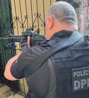 Imagem ilustrativa da imagem Homem é preso suspeito de abusar e engravidar enteada em Salvador