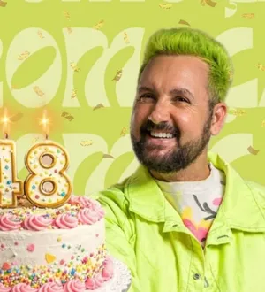 Imagem ilustrativa da imagem Influencer, culinarista e cabeleireiro Edy Rios celebra aniversário