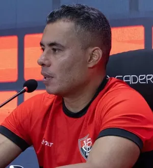 Imagem ilustrativa da imagem Jair Ventura é procurado por rival no Brasileirão