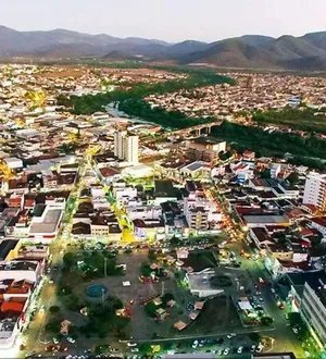 Imagem ilustrativa da imagem Jequié: morte encomendada deixa crianças baleadas em praça pública