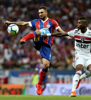 Imagem ilustrativa da imagem Jogador sumido: entenda como Arboleda "fugiu" do São Paulo