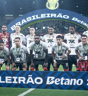 Imagem ilustrativa da imagem Mais um desfalque? Vitória pode perder titular contra o São Paulo