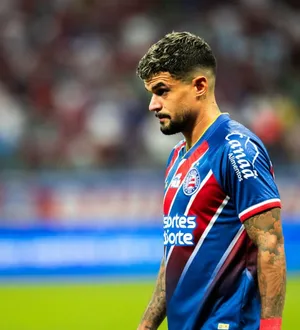 Imagem ilustrativa da imagem Pai de Cauly ataca o Bahia e meia se pronuncia nas redes sociais