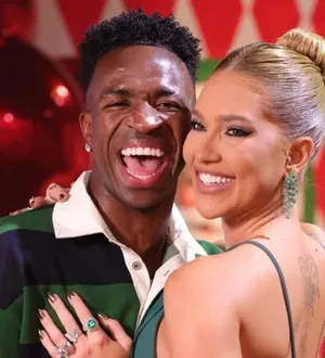 Imagem ilustrativa da imagem Saiba quanto custa relógio que Virgínia ganhou de Vini Jr.