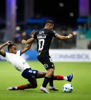 Imagem ilustrativa da imagem Torcedor chileno é detido em Salvador por gesto racista na Fonte Nova